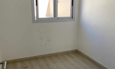 3 ambientes 3 cuadras de la estación Lado Norte Planta baja con cochera
