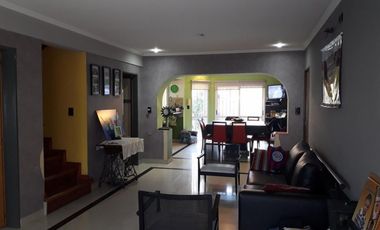 VENTA - TAPIALES - CASA 7 AMB - COD 875