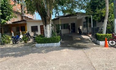 Vendo casa en leticia
