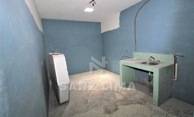 CENTRO: PROPIEDAD COMERCIAL PARA FARMACIA FERRETERÍA  O NEGOCIO DE COMIDA.