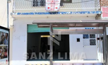 CENTRO: PROPIEDAD COMERCIAL PARA FARMACIA FERRETERÍA  O NEGOCIO DE COMIDA.