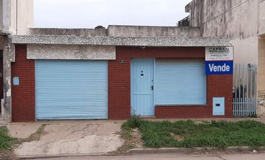 Casa en venta en Zárate, Zárate - Cochera