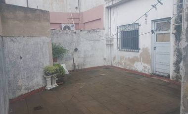 Casa PH en venta en Moron Sur
