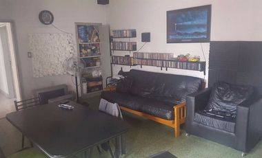 Casa PH en venta en Moron Sur