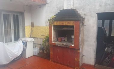 Casa PH en venta en Moron Sur