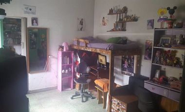 Casa PH en venta en Moron Sur