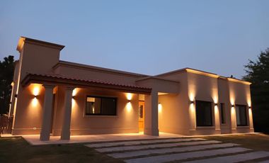 Casa en alquiler amoblada y equipada  en  el Barrio El Cardal I