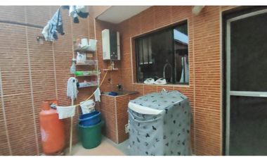 VENTA DE CASA EN CONJUNTO