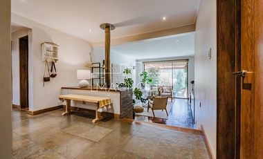 Casa en venta de 5 dorm. en Lo Barnechea