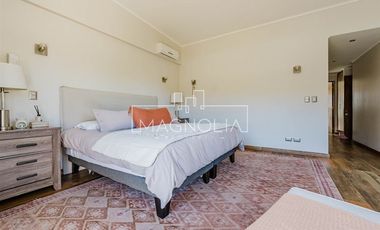 Casa en venta de 5 dorm. en Lo Barnechea