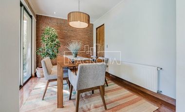 Casa en venta de 5 dorm. en Lo Barnechea