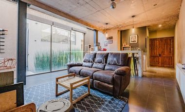 Casa en venta de 5 dorm. en Lo Barnechea