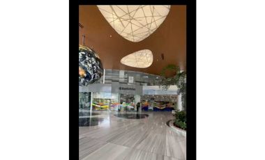 OFICINA  AMOBLADA EN FINANCIAL PARK COSTA DEL ESTE