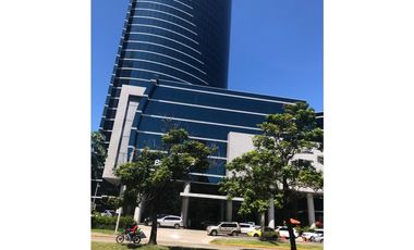 OFICINA  AMOBLADA EN FINANCIAL PARK COSTA DEL ESTE