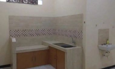 Rumah Kutisari STRATEGIS hadap timur