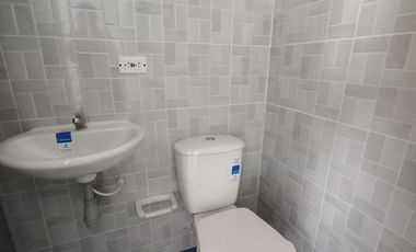 apartamento en arriendo en c.r escarlata piso 2 sin ascensor. Cod A13717