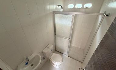 casa en arriendo en loma de oro. Cod A27936