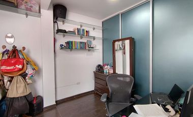 casa en venta en la floresta. Cod V9164