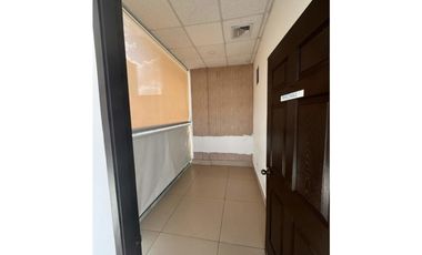 Alquilo Extraordinario Local ideal para clínicas, estéticas o spa