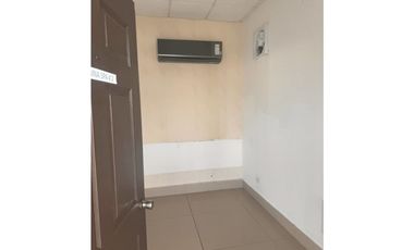 Alquilo Extraordinario Local ideal para clínicas, estéticas o spa