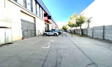 VENDO BODEGA Y ALMACENAJE A SOLO DOS CUADRAS DE OUTLET QUILICURA