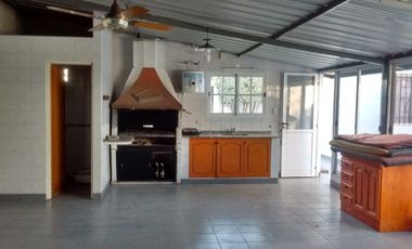 Casa en venta en Moron Sur