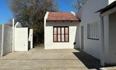 Casa en venta de 2 dormitorios c/ cochera en San Roque