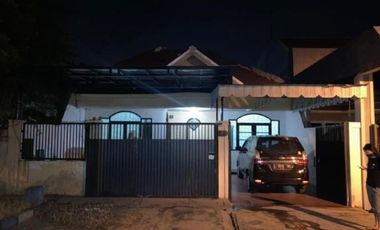 Rumah disewakan di Jawa Timur, Surabaya