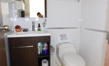 oficina en arriendo/venta en el poblado. Cod A91153