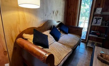 Se vende linda y acogedora  cabaña tipo refugio amoblada, a 10 km Malalcahuello