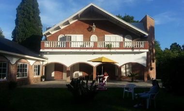 Excelente propiedad con piscina