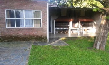 Excelente propiedad con piscina