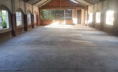 Excelente propiedad con piscina