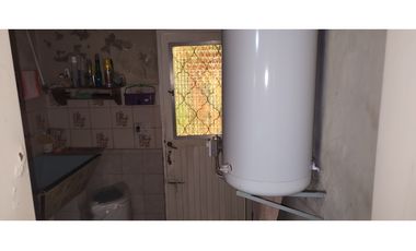 LLERENA 920  entre Hertz y Bedoya