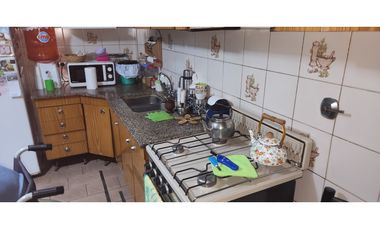 LLERENA 920  entre Hertz y Bedoya