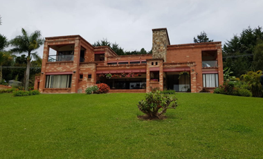 finca en arriendo en sector martin pescador. Cod A400333