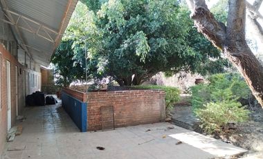 Edificio  en Lomas de Zompantle Cuernavaca - CRB-1158-Ed#