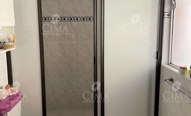 Venta casa jardín con bosque - V270