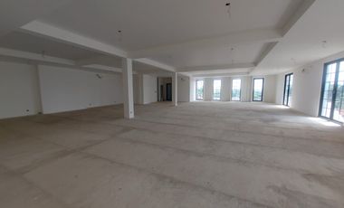 Gedung Baru 4 Lantai Cocok Untuk Kantor, Wellness, Klinik, Restaurant atau Sarana Pendidikan di Krukut Limo Cinere