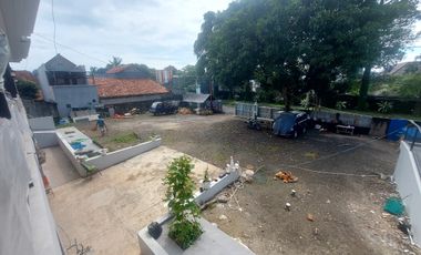Gedung Baru 4 Lantai Cocok Untuk Kantor, Wellness, Klinik, Restaurant atau Sarana Pendidikan di Krukut Limo Cinere
