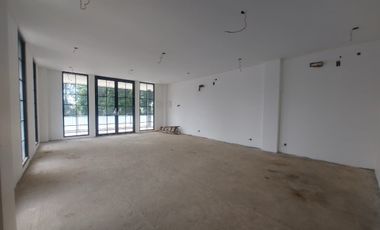 Gedung Baru 4 Lantai Cocok Untuk Kantor, Wellness, Klinik, Restaurant atau Sarana Pendidikan di Krukut Limo Cinere