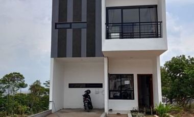 Rumah Murah 2 Lantai Di Bandung Timur , Akses Dekat Tol Cileunyi.