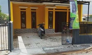 Hunian minimalis modern, free desain, bebas banjir; Bandung