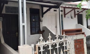 Kontrakan Strategis jl 2 mbl dkt jl Ry Tol & Stasiun Kranji Bekasi