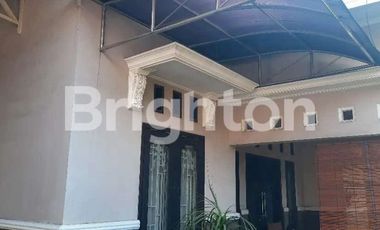 RUMAH TAMAN PONDOK JATI GELURAN SEPANJANG WARU BESAR MURAH