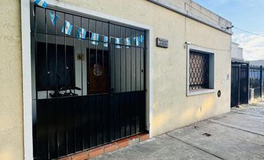 Casa en  venta en Martín Coronado sobre Gral.Lopez y Campo de Mayo