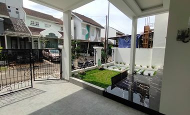 Rumah baru di Kencana Loka, dekat ke pintu tol dan Stasiun Rawabuntu