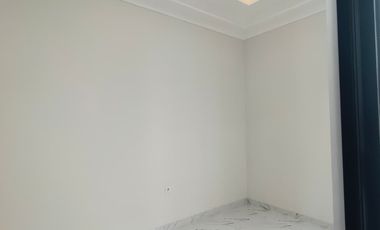 Rumah baru di Kencana Loka, dekat ke pintu tol dan Stasiun Rawabuntu