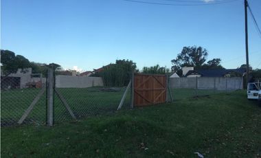 VENTA DE DOS LOTES EN BARRIO ALFAR OPORTUNIDAD