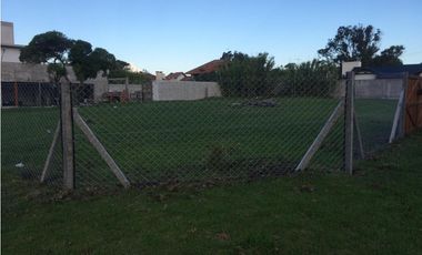 VENTA DE DOS LOTES EN BARRIO ALFAR OPORTUNIDAD